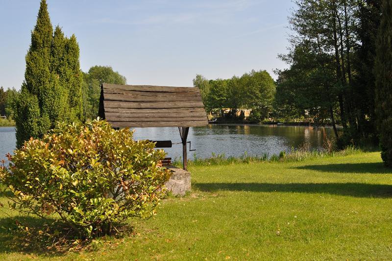 Ferienpark Tannenbruchsee Neustadt am Rübenberge Exterior foto